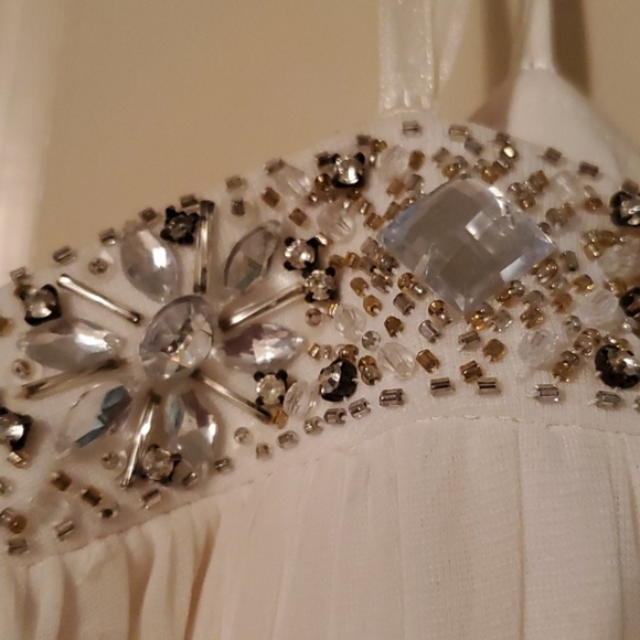 Dress - Picture 6 of 6